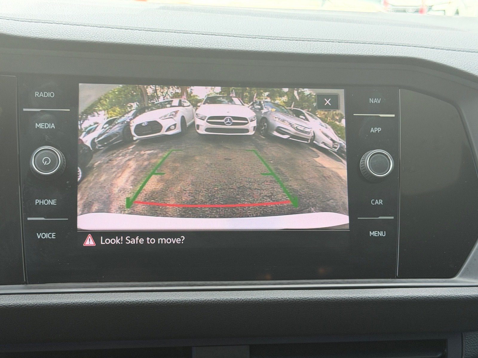 Used 2024 Volkswagen Jetta SEL FWD image 25