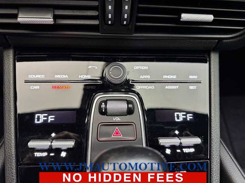 Used 2021 Porsche Cayenne image 28