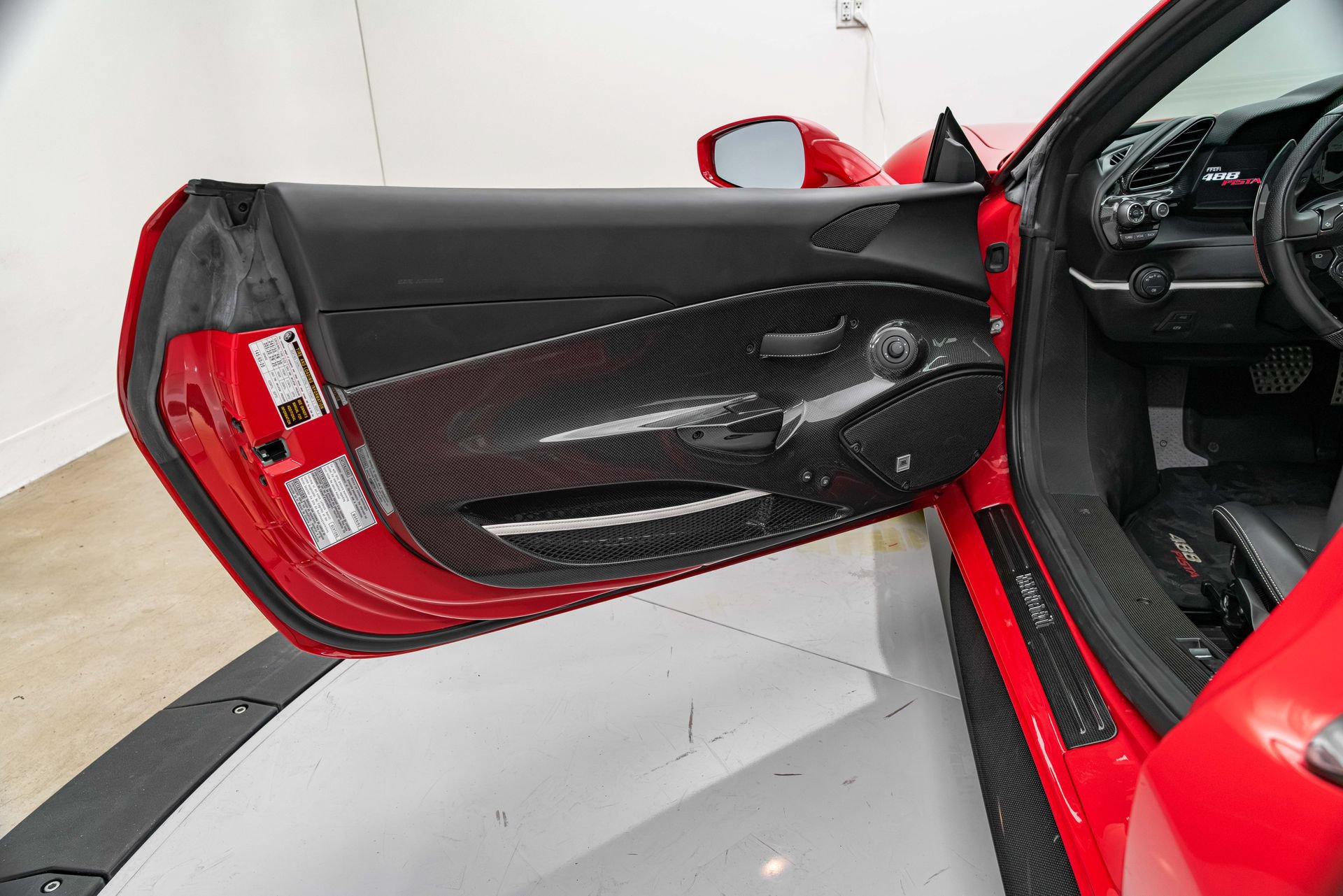 Certified 2020 Ferrari 488 Pista Coupe RWD image 18