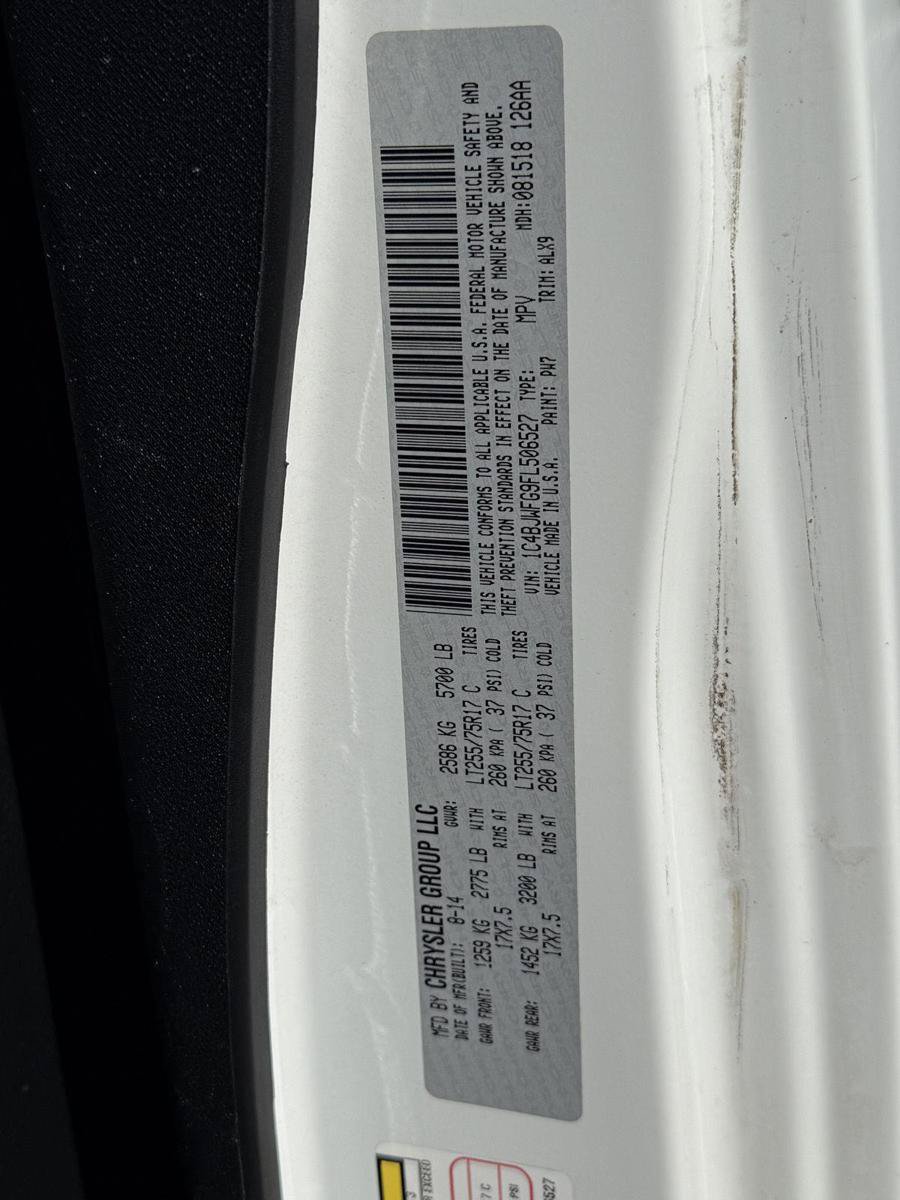 Used 2015 Jeep Wrangler Unlimited Rubicon AWD/4WD image 31
