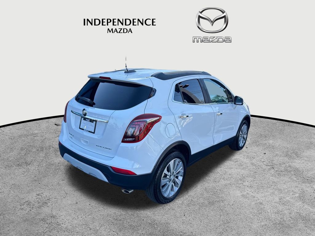 Used 2018 Buick Encore Preferred image 3