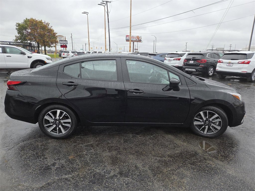 Used 2021 Nissan Versa SV image 10