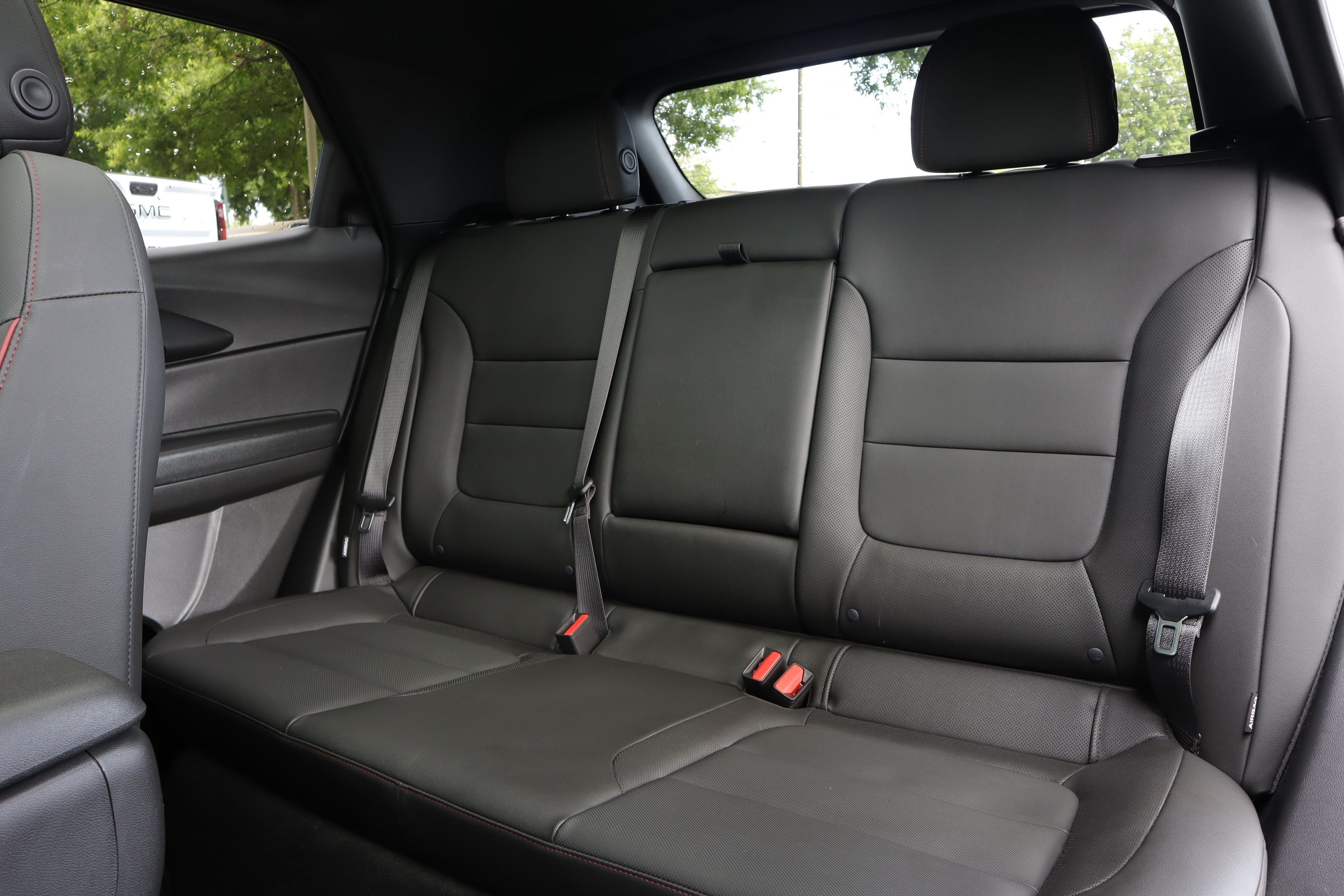 Used 2024 Chevrolet TrailBlazer RS w/ Convenience Package FWD image 10