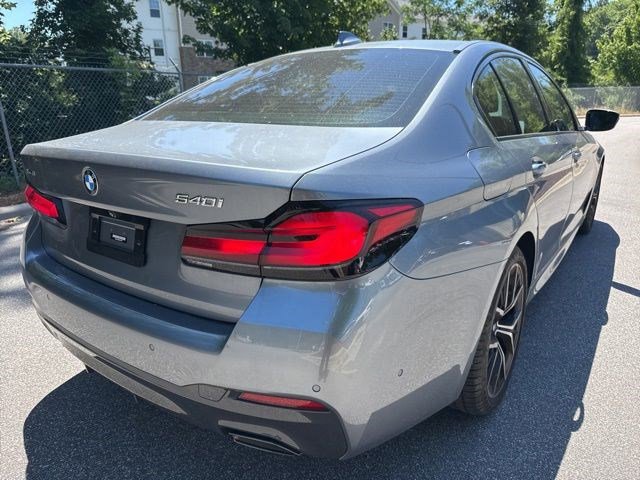 Used 2022 BMW 540i xDrive w/ Dynamic Handling Package AWD/4WD image 5