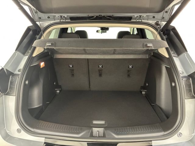 Used 2025 Buick Encore GX Sport Touring w/ Experience Buick Package AWD/4WD image 17