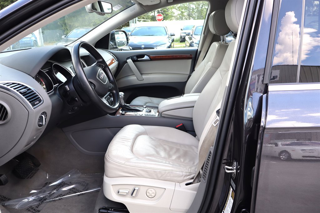 Used 2015 Audi Q7 TDI Premium Plus w/ Premium Plus Package AWD/4WD image 18