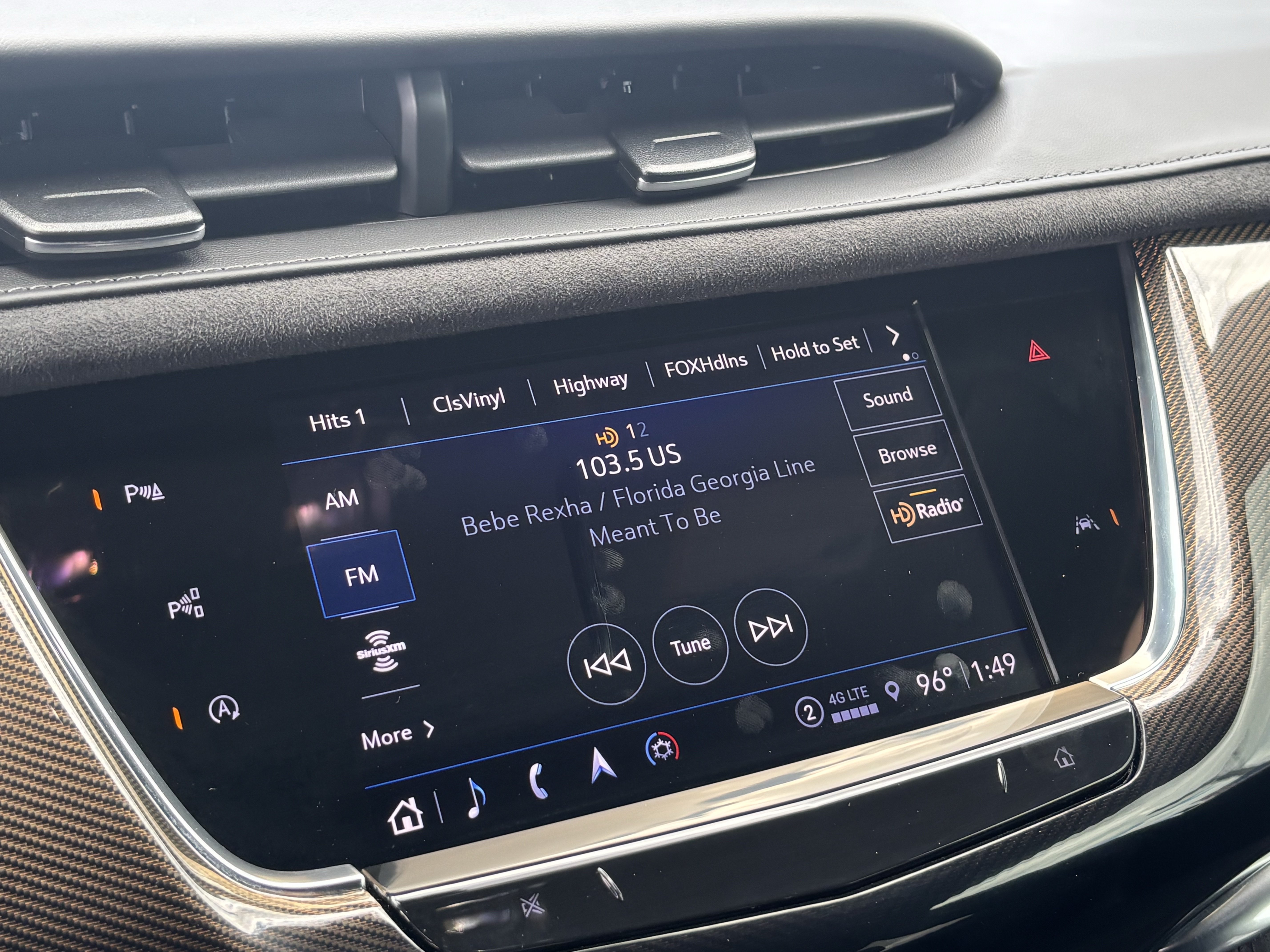 Certified 2023 Cadillac XT6 Sport w/ Platinum Package AWD/4WD image 28