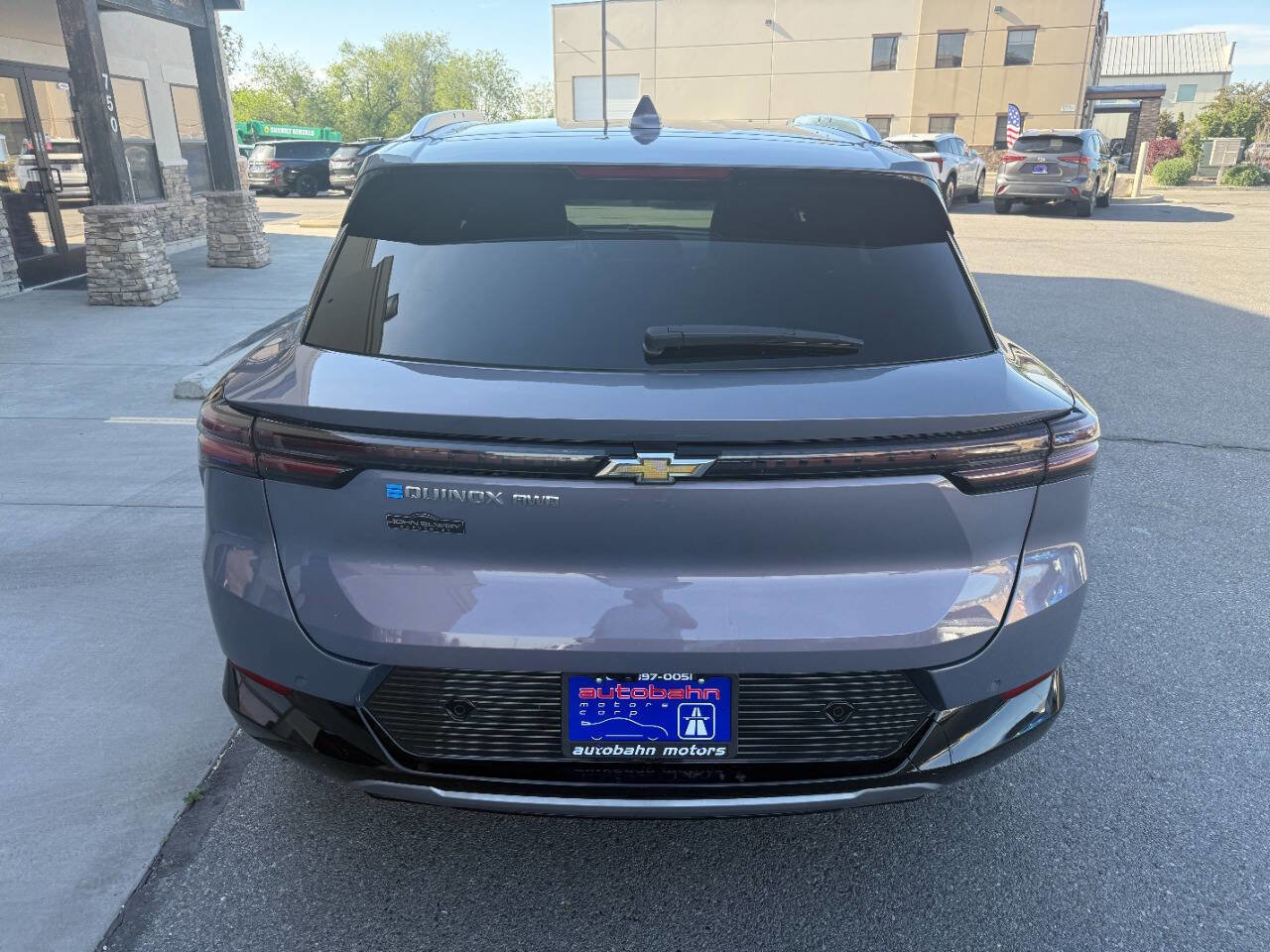Used 2025 Chevrolet Equinox EV LT AWD/4WD image 6