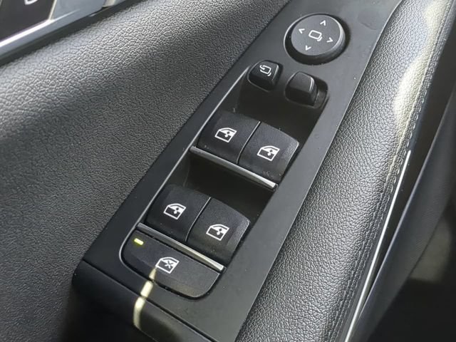Used 2022 BMW X5 xDrive40i AWD/4WD image 29