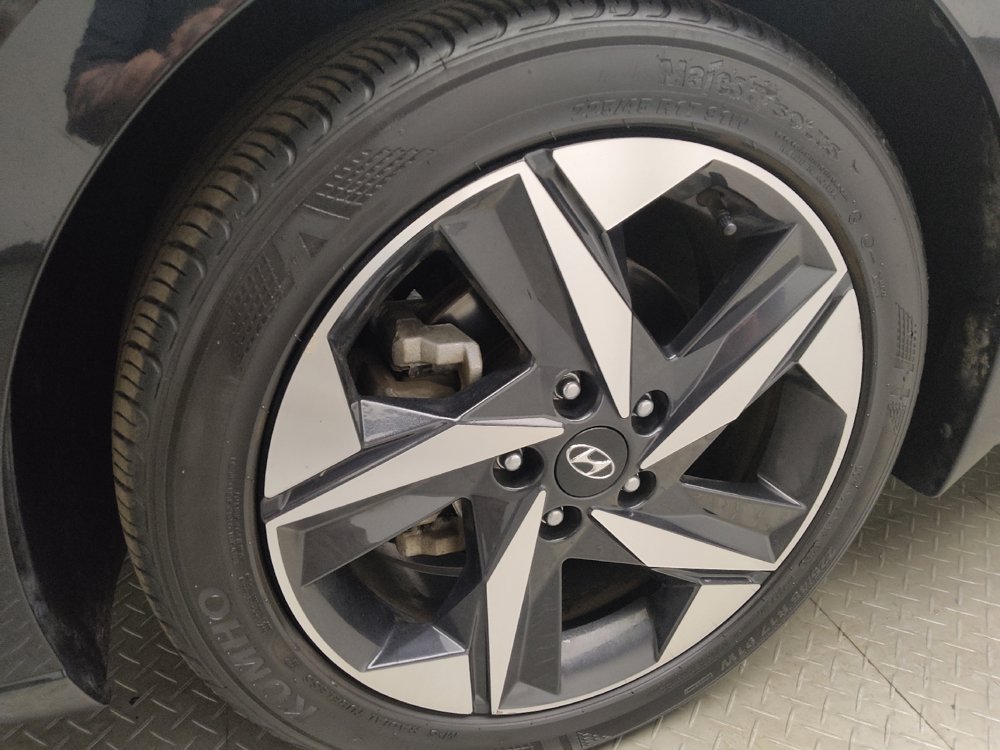 Used 2023 Hyundai Elantra SEL w/ Convenience Package FWD image 31