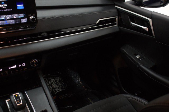 Used 2023 Mitsubishi Outlander SE FWD image 25