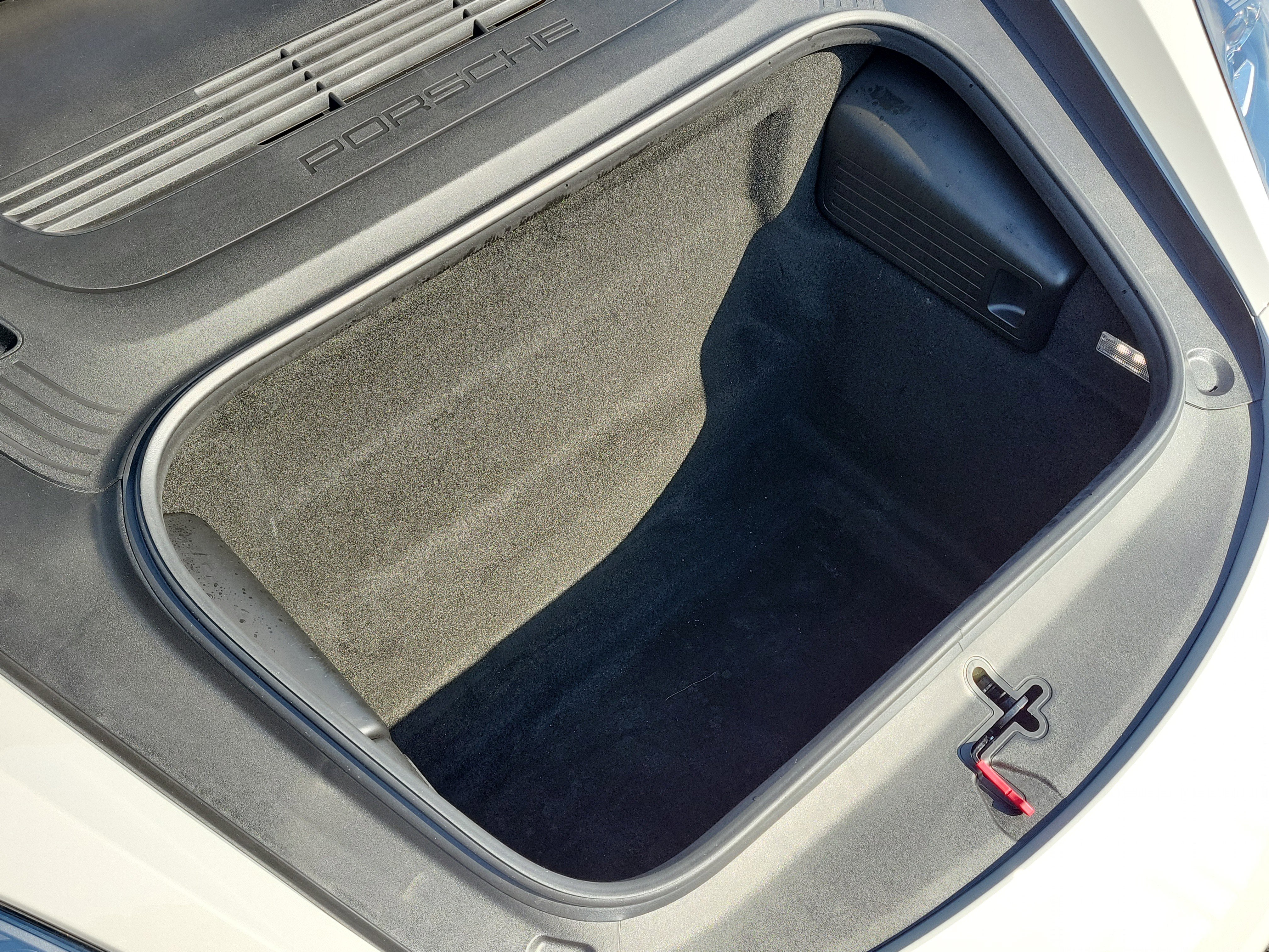 Used 2025 Porsche 718 Cayman RWD image 6