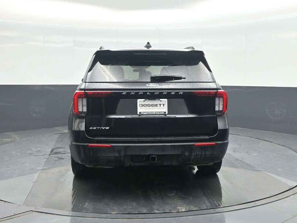Used 2025 Ford Explorer Active image 17