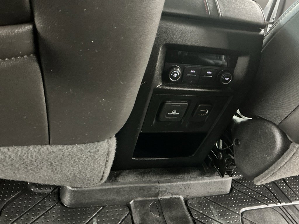 Used 2023 Chevrolet Traverse RS image 12