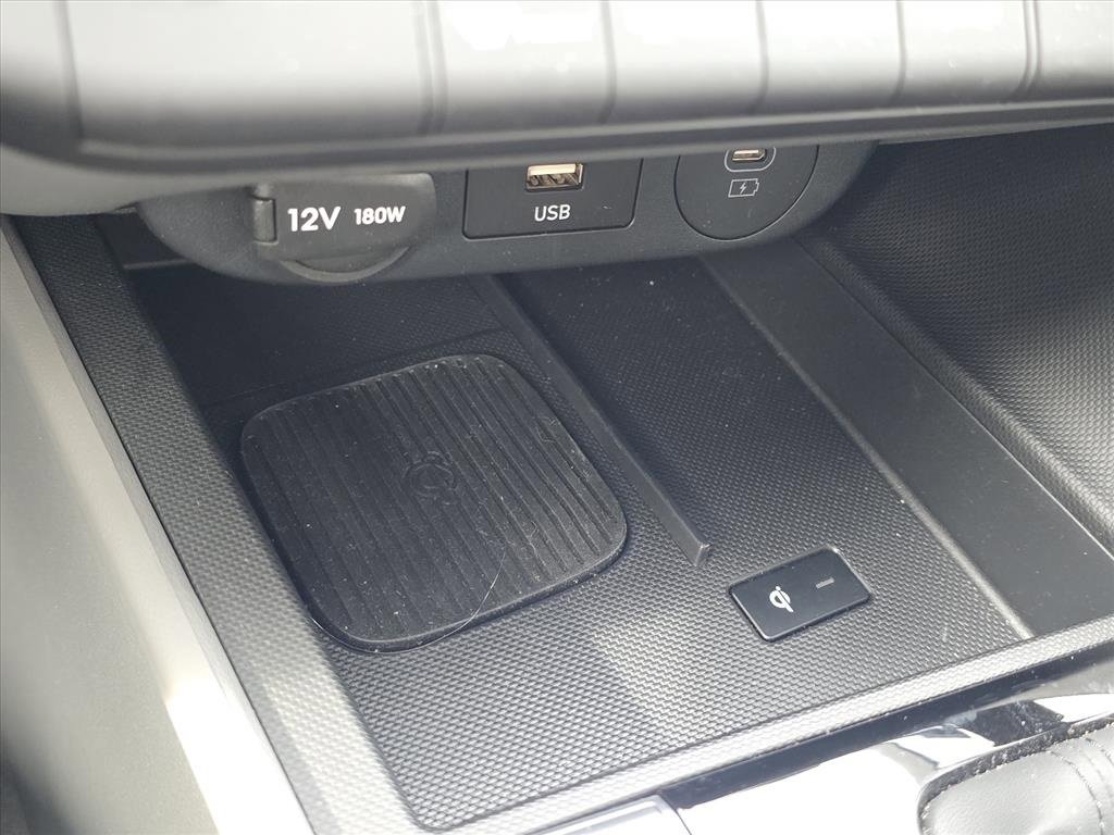 Used 2025 Hyundai Elantra SEL image 16