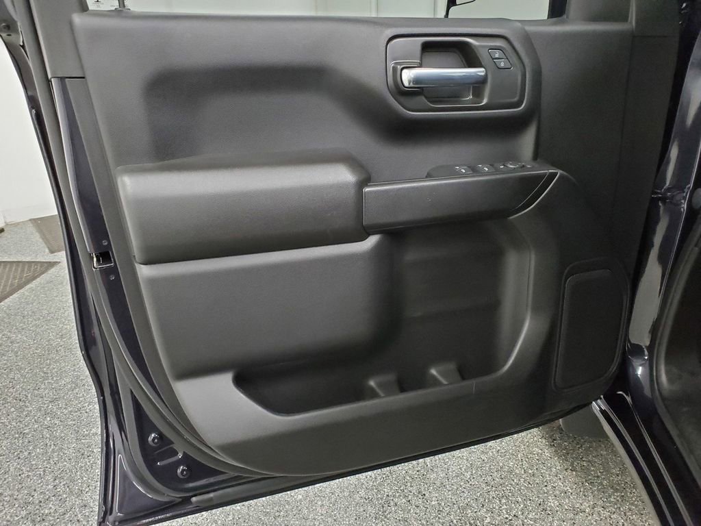 Used 2022 Chevrolet Silverado 1500 Custom image 14