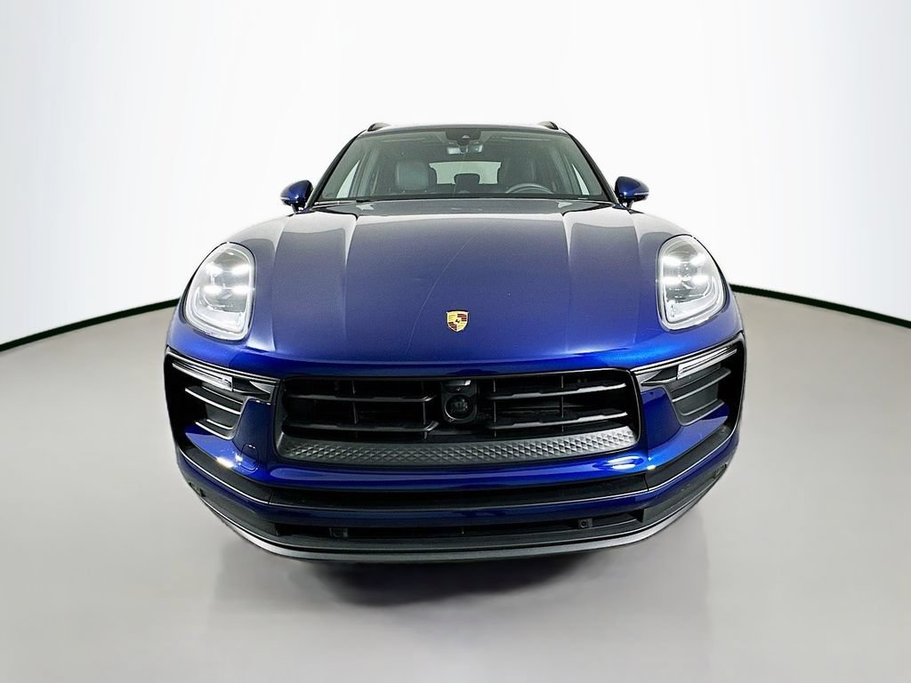 New 2025 Porsche Macan AWD/4WD image 6