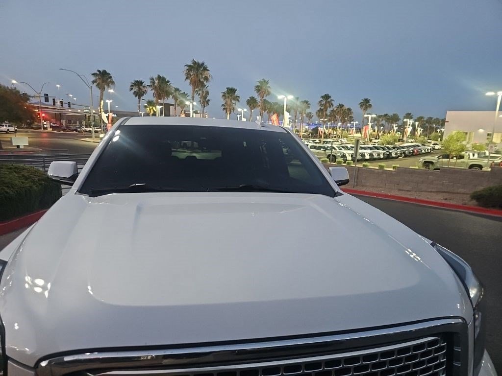 Used 2017 GMC Yukon Denali w/ Open Road Package AWD/4WD image 8