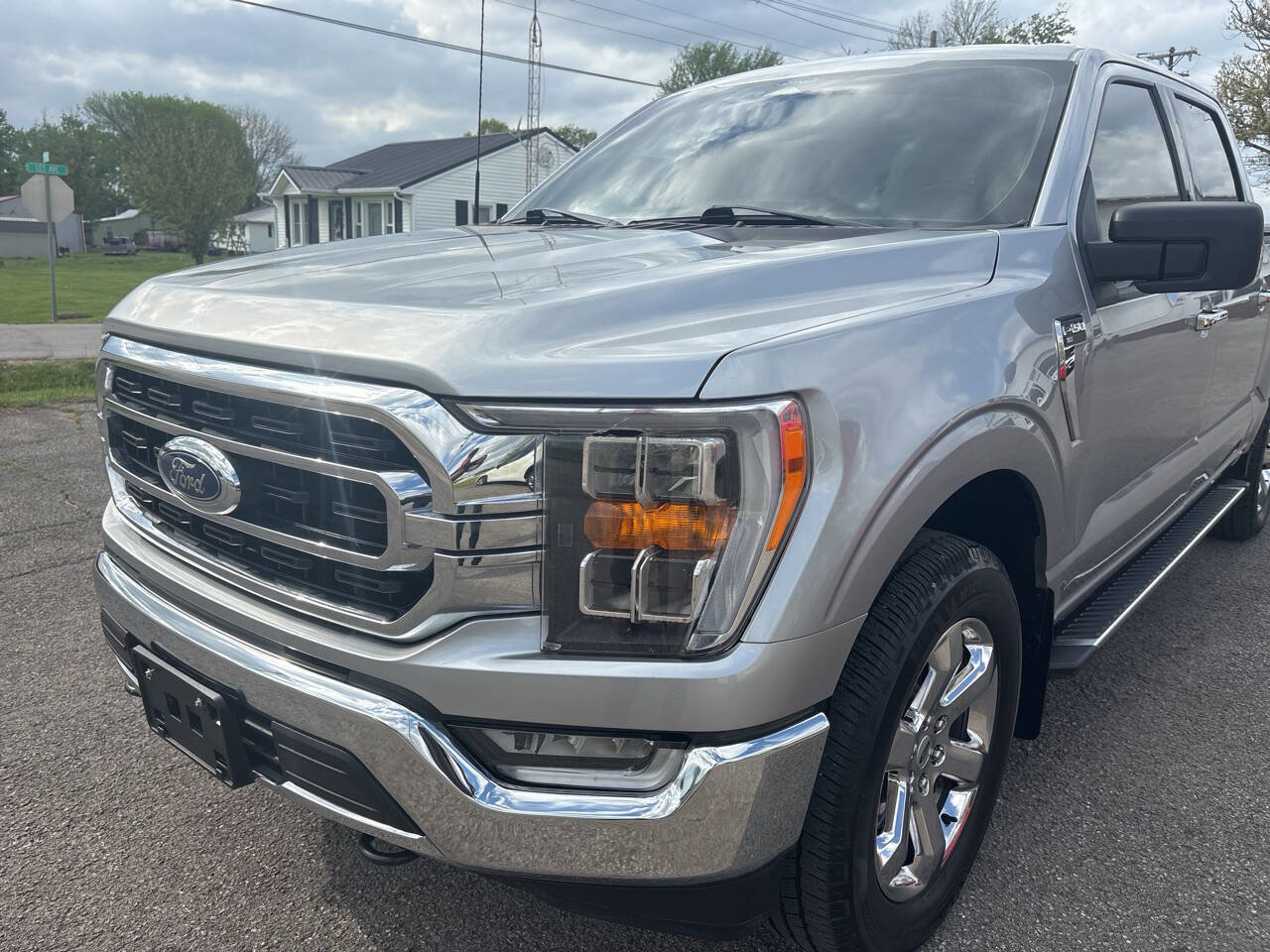 Used 2022 Ford F150 XLT w/ Equipment Group 302A High image 3