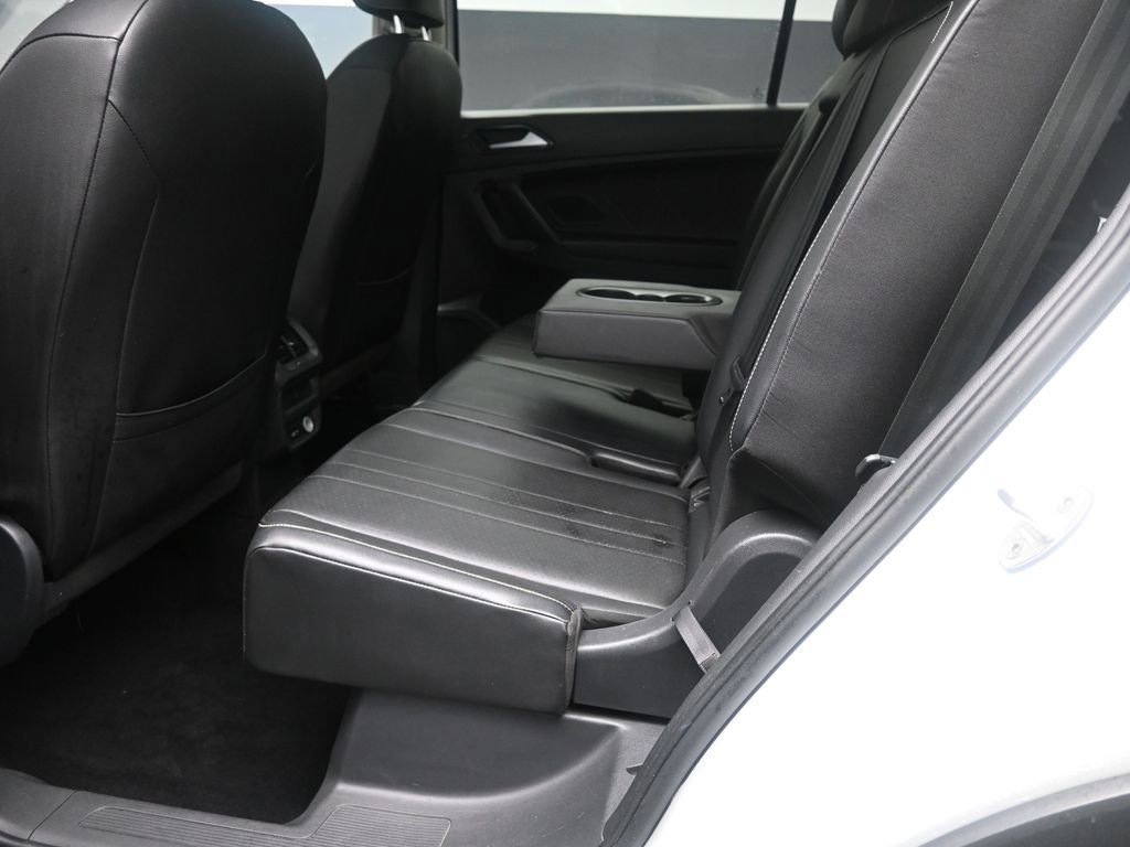 Used 2022 Volkswagen Tiguan SE FWD image 21