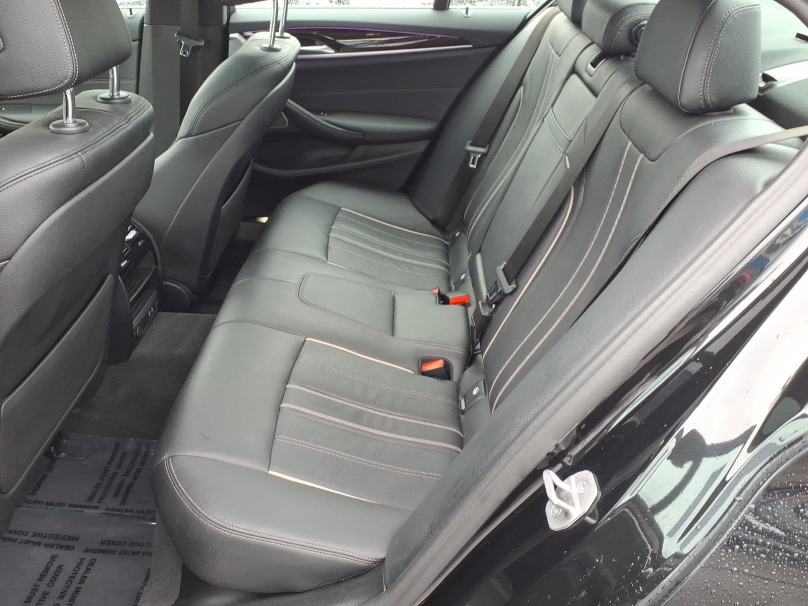 Used 2023 BMW 540i xDrive w/ Premium Package image 8