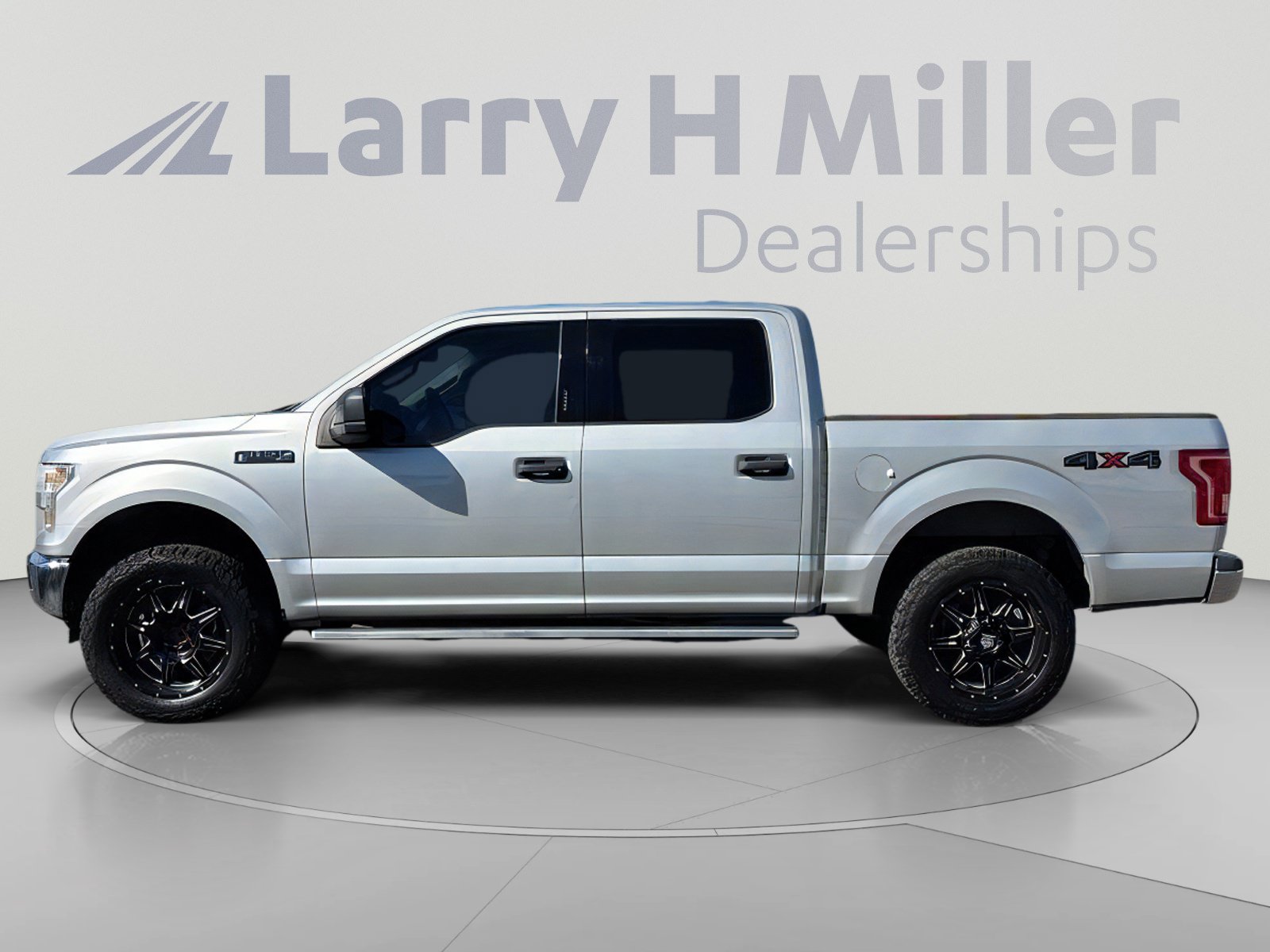 Used 2017 Ford F150 XLT AWD/4WD image 3