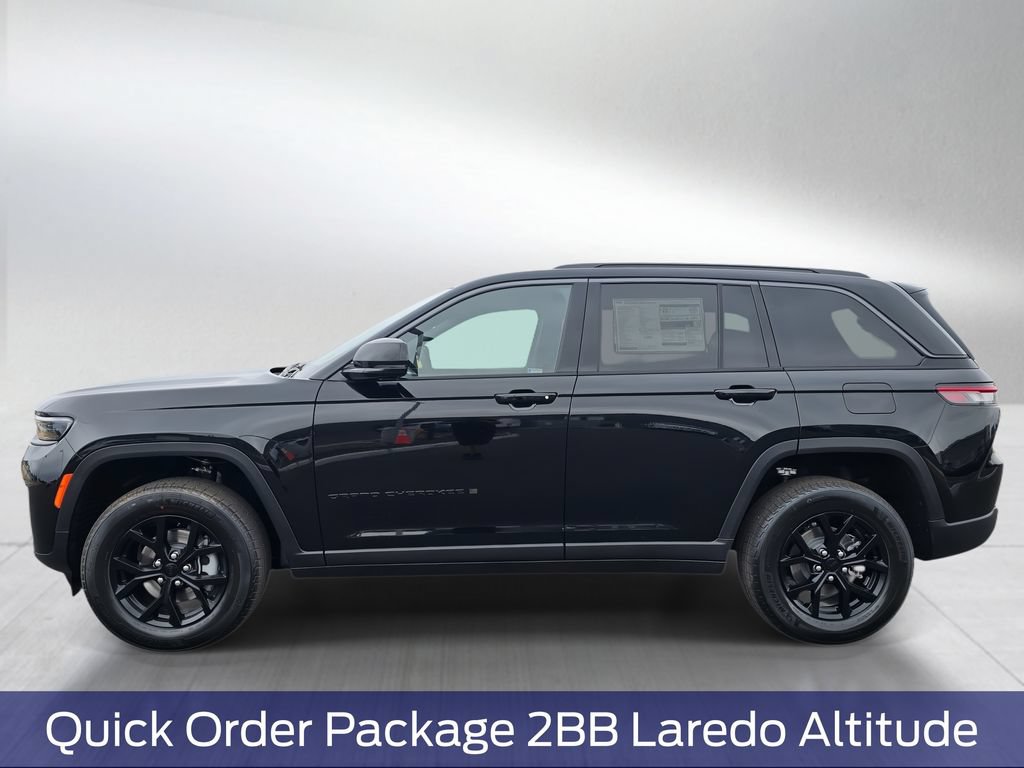 New 2026 Jeep Grand Cherokee Altitude AWD/4WD image 3