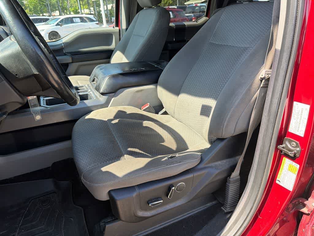 Used 2018 Ford F150 XLT w/ Equipment Group 302A Luxury AWD/4WD image 10