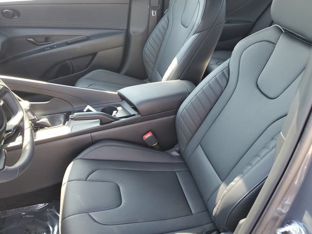New 2026 Hyundai Elantra SEL Sport FWD image 15