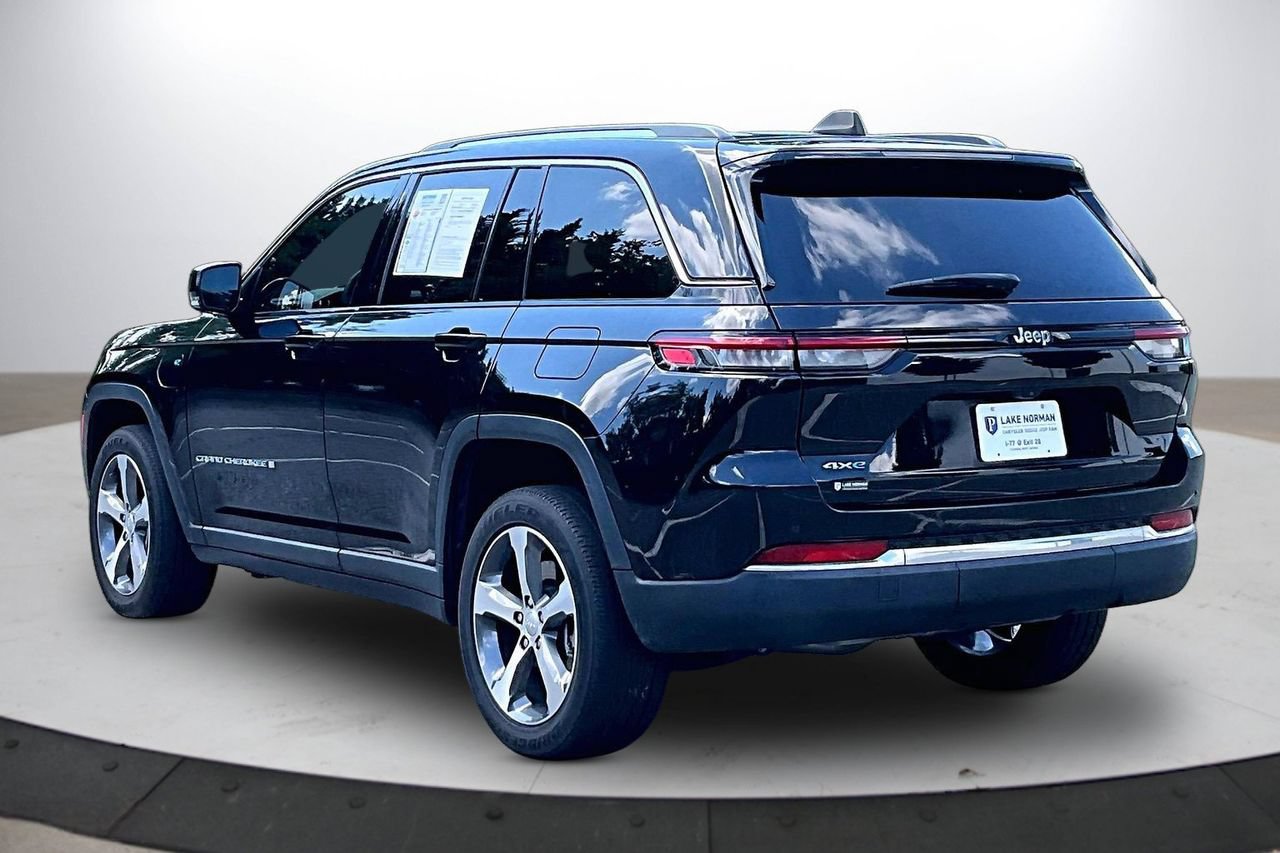Used 2023 Jeep Grand Cherokee 4WD 4xe image 6