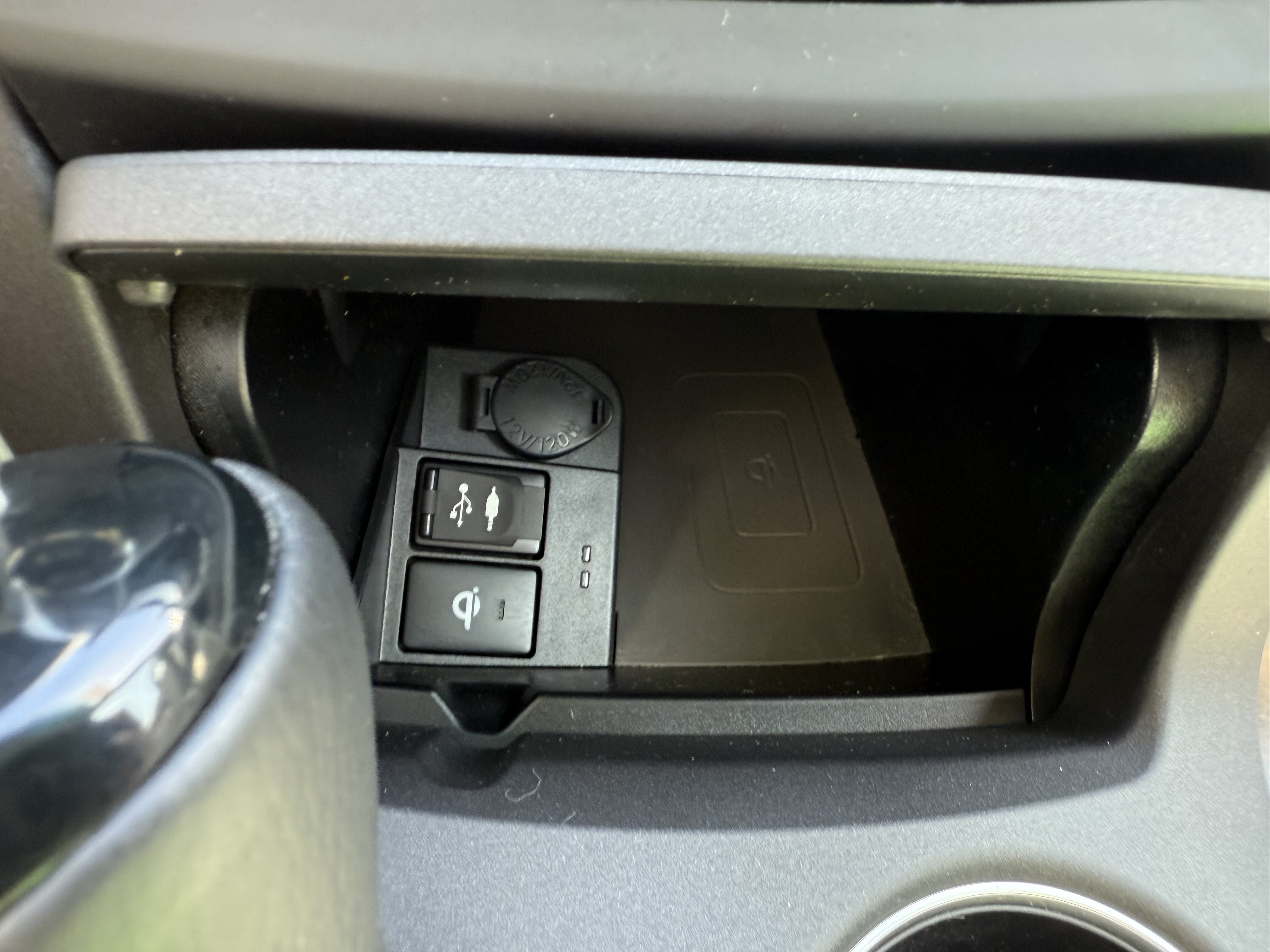 Certified 2017 Toyota Camry XLE w/ Moonroof Package FWD image 27