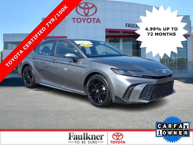 Certified 2025 Toyota Camry SE FWD image 1