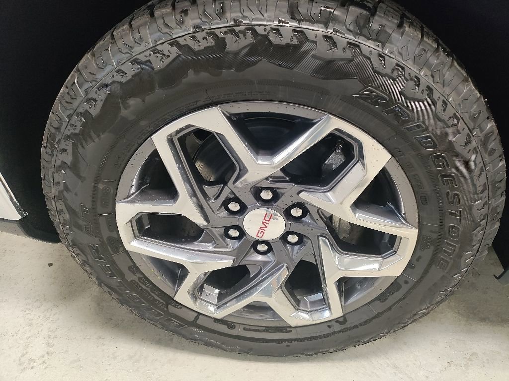 New 2026 GMC Sierra 1500 SLT w/ SLT Premium Plus Package AWD/4WD image 17