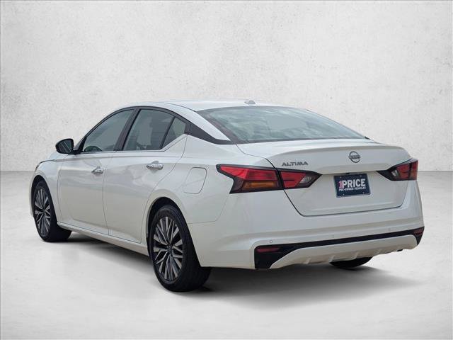 Used 2025 Nissan Altima 2.5 SV FWD image 8