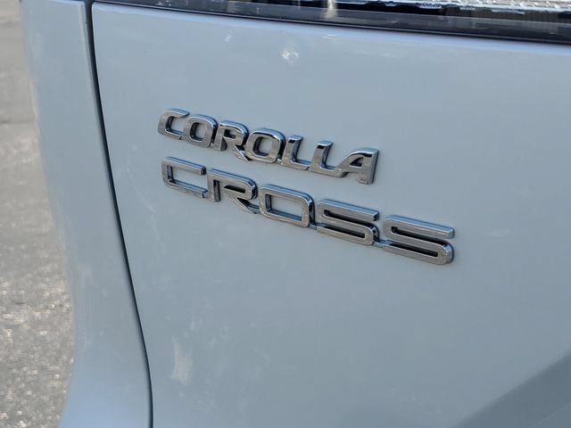 Used 2022 Toyota Corolla Cross LE AWD/4WD image 37