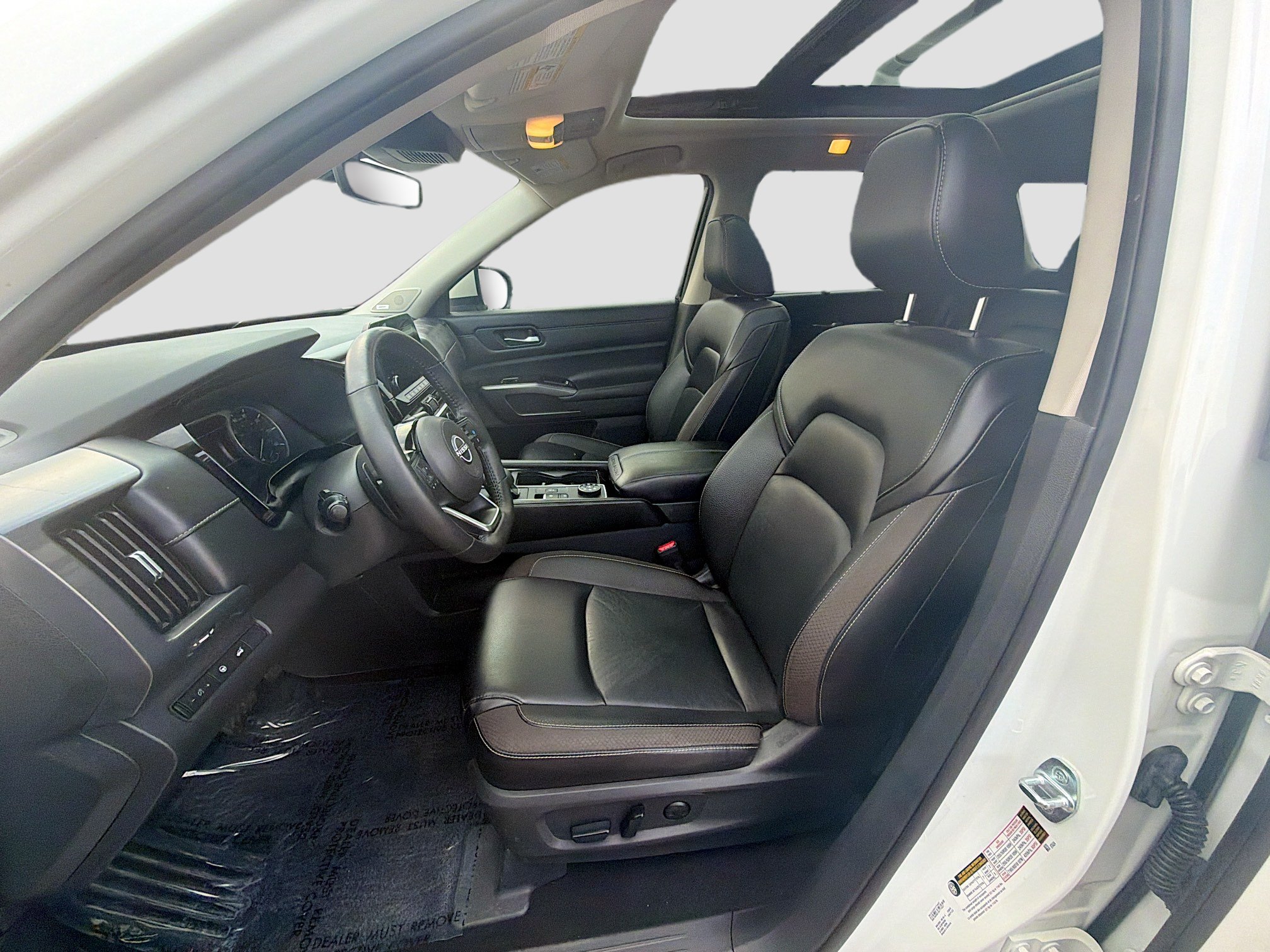 Used 2023 Nissan Pathfinder SL w/ SL Premium Package AWD/4WD image 13