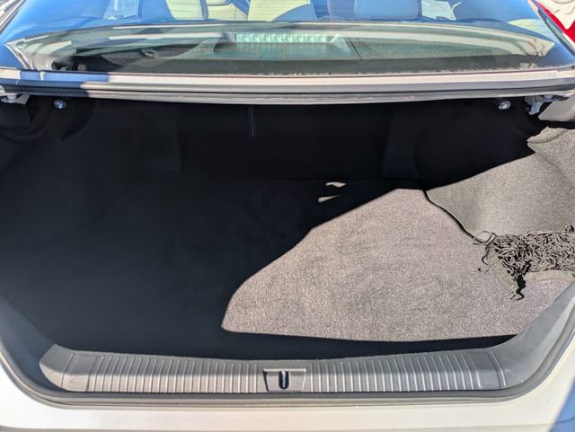 Used 2022 Toyota Avalon XLE image 29