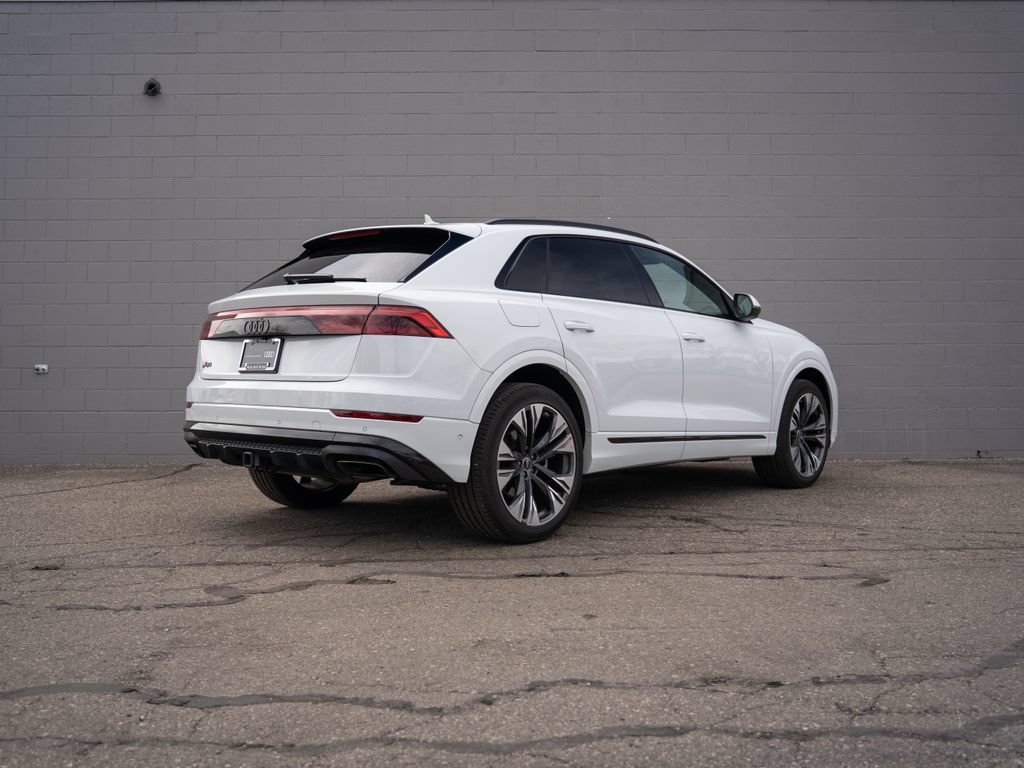 Certified 2025 Audi Q8 Premium Plus w/ Premium Plus Package AWD/4WD image 7