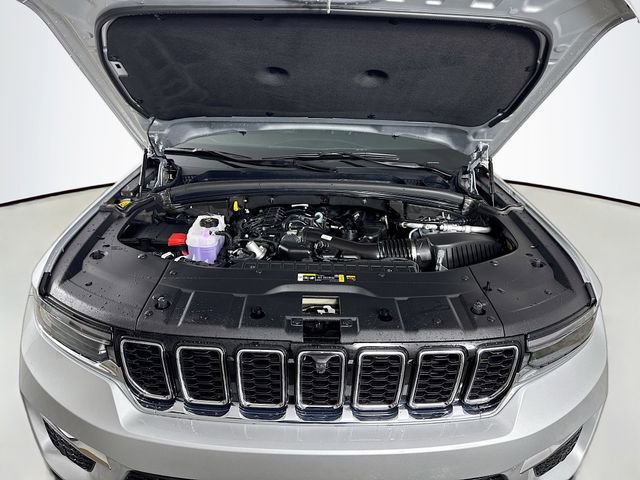 New 2025 Jeep Grand Cherokee Limited image 35