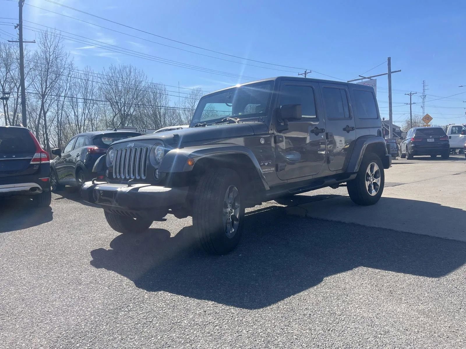 Used 2017 Jeep Wrangler Unlimited Sahara w/ Dual Top Group image 3
