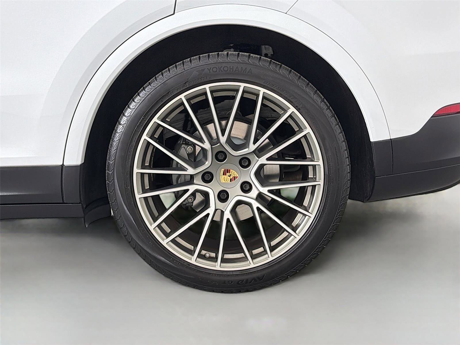 Certified 2023 Porsche Cayenne S Platinum w/ Assistance Package image 12