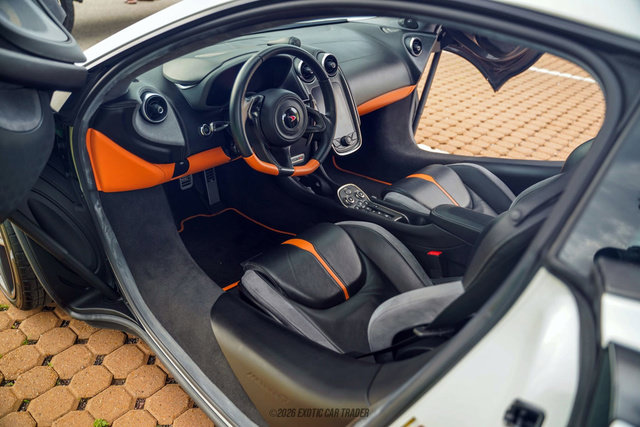 Used 2017 McLaren 570S Coupe RWD image 39