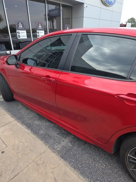 Used 2024 Toyota Camry SE w/ Cold Weather Package FWD image 7
