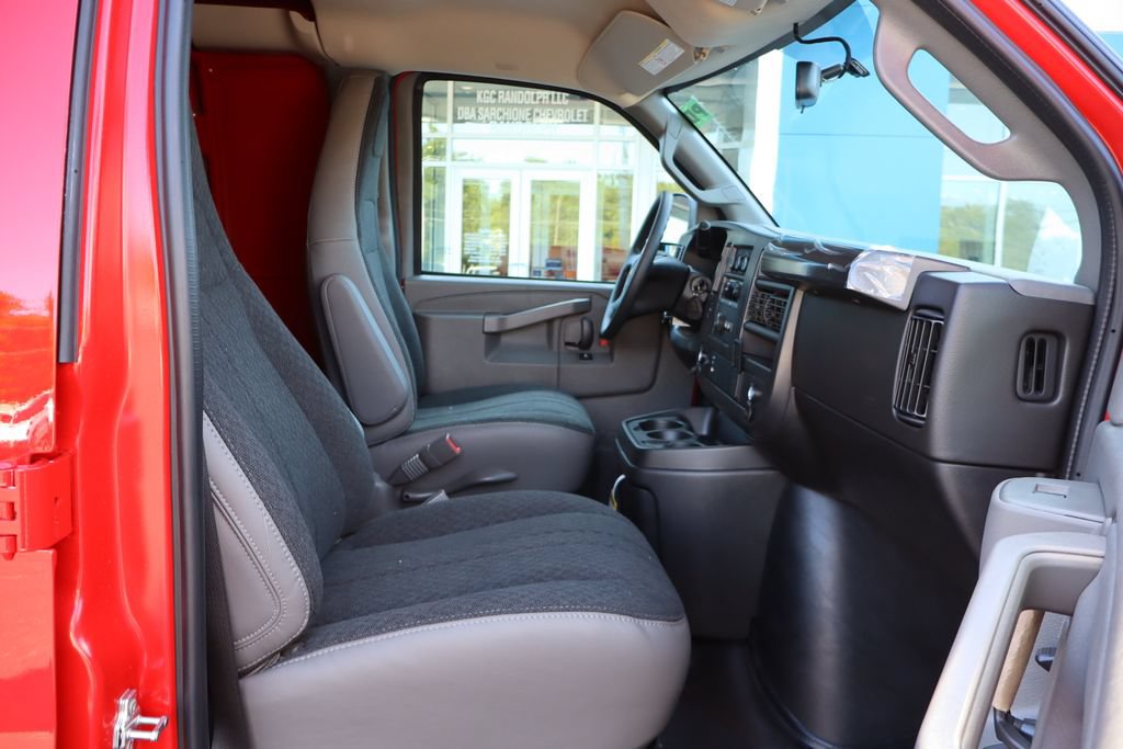 New 2026 Chevrolet Express 2500 w/ Driver Convenience Package RWD image 21