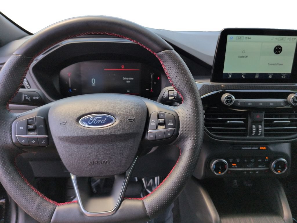 Used 2025 Ford Escape ST-Line Select AWD/4WD image 14
