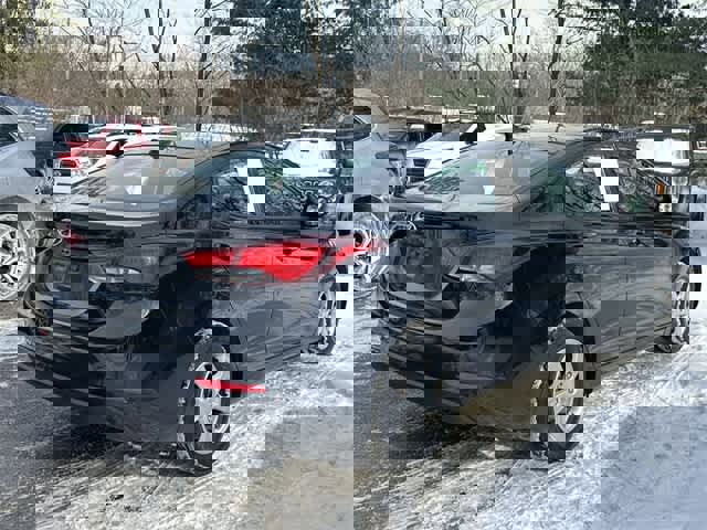 Used 2014 Hyundai Elantra SE image 24