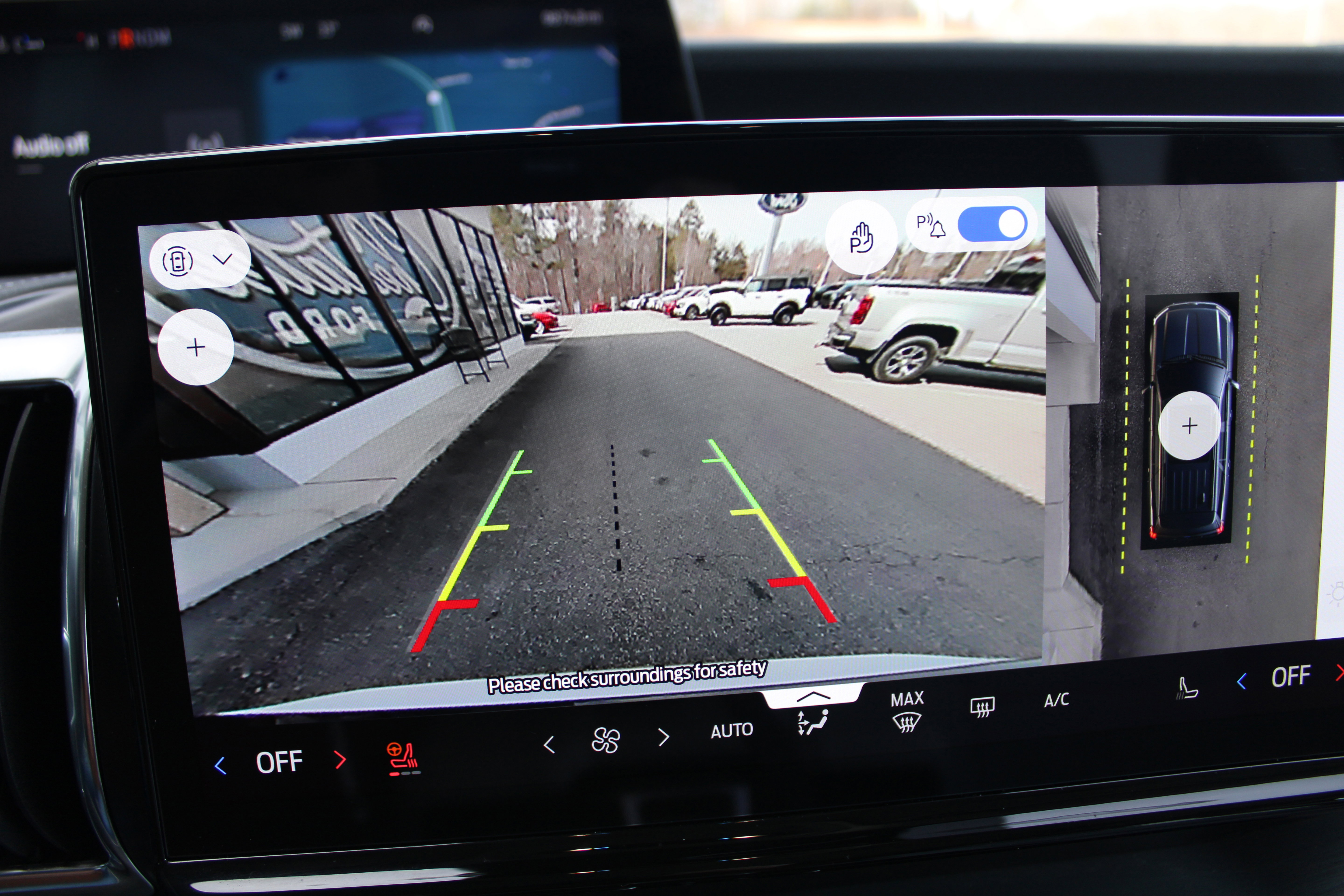 Used 2025 Ford Expedition Max Platinum image 27