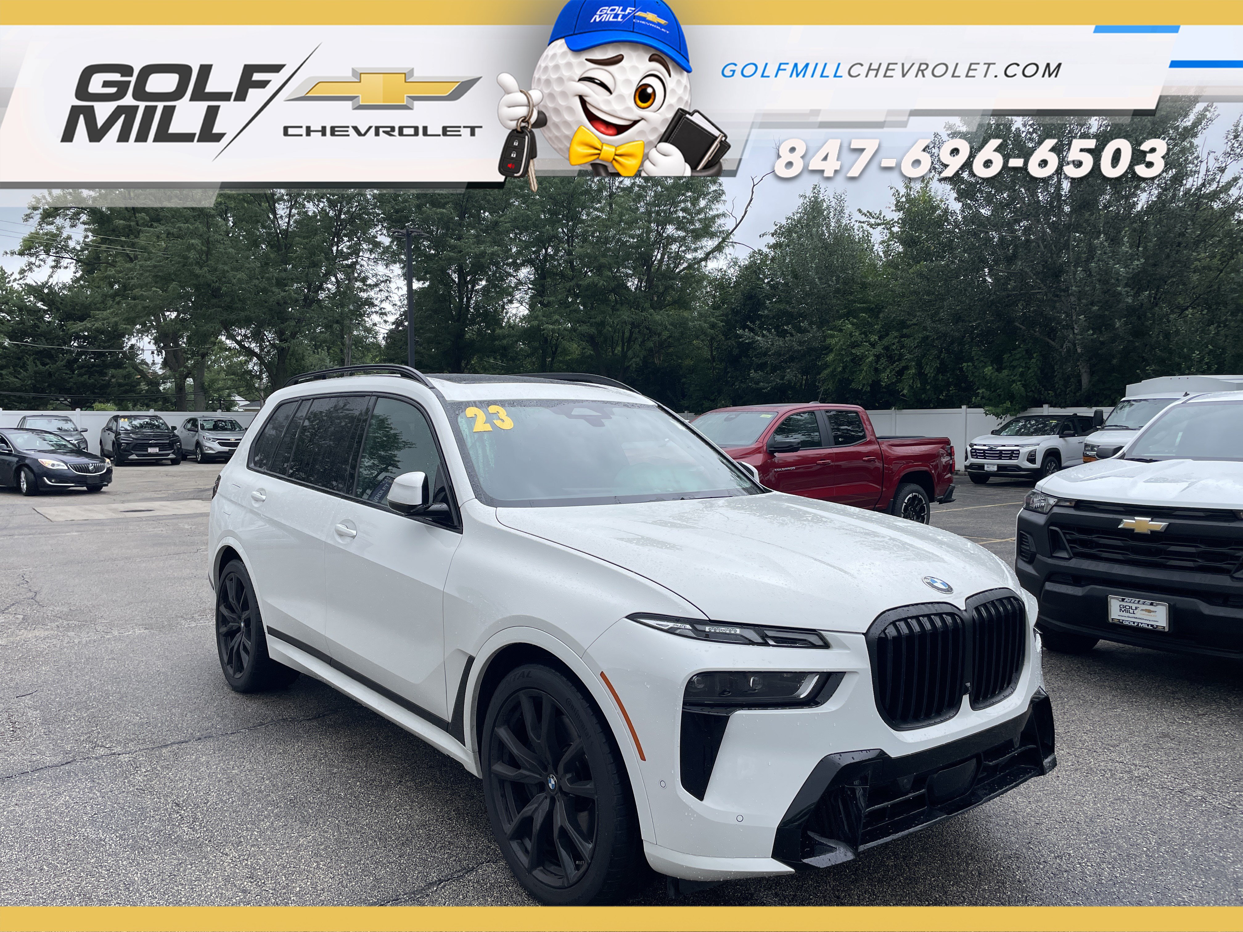 Used 2023 BMW X7 xDrive40i w/ M Sport Package AWD/4WD image 4