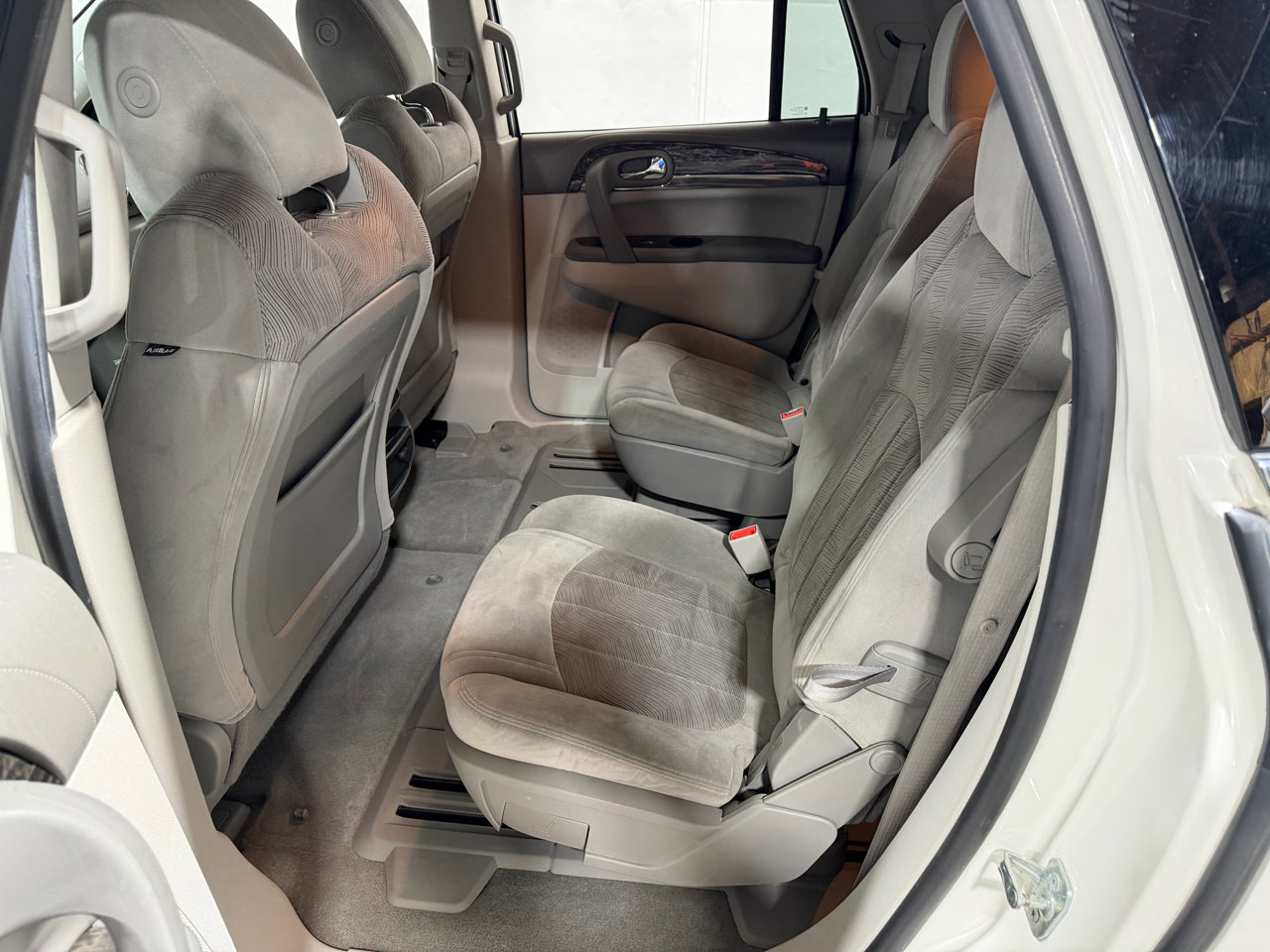 Used 2013 Buick Enclave Convenience w/ LPO, Cargo Convenience Pkg image 21