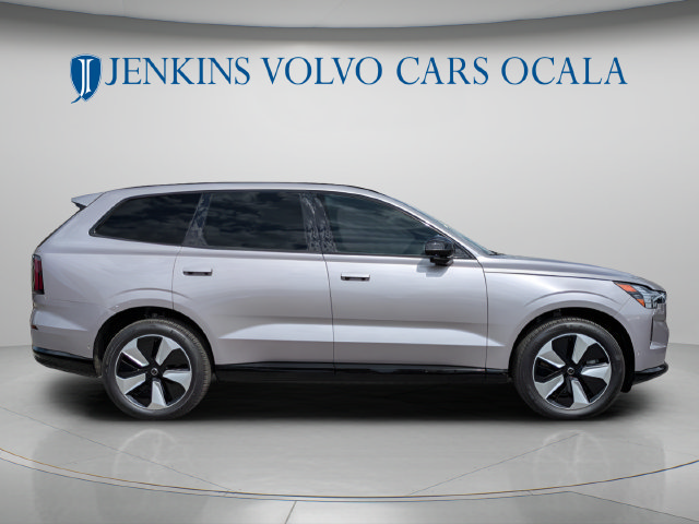 New 2026 Volvo EX90 Plus RWD image 3